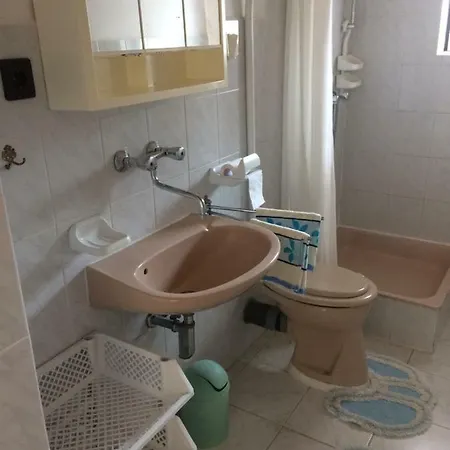 Leda Apartman